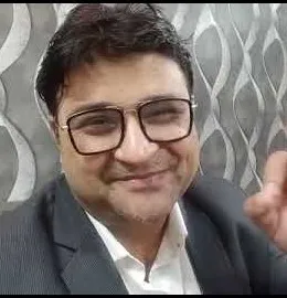 Rajinder Soni, GotechDigi client, recording a video review